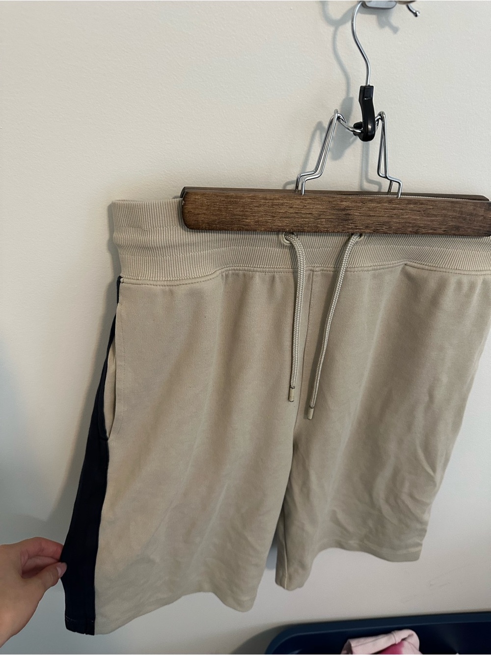 Zara man shorts with side stripe